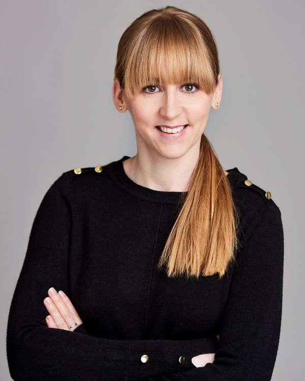 Stacey Parker Profile Photo-Perry Referrals Specialist Veterinary Dentistry And Oral Surgery Referrals